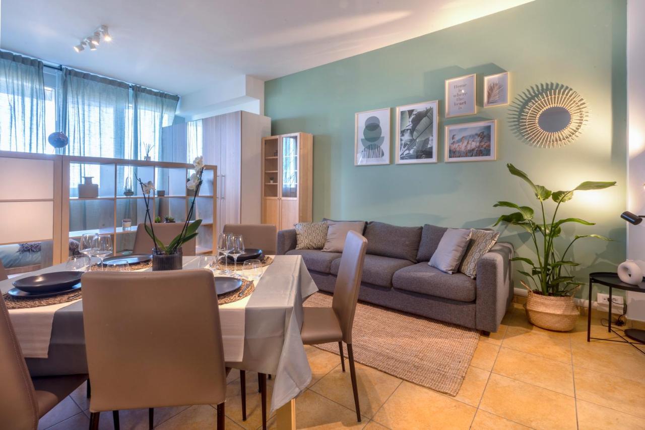 Apartamento Cavour Elegante Loft In Centro Macerata Exterior foto