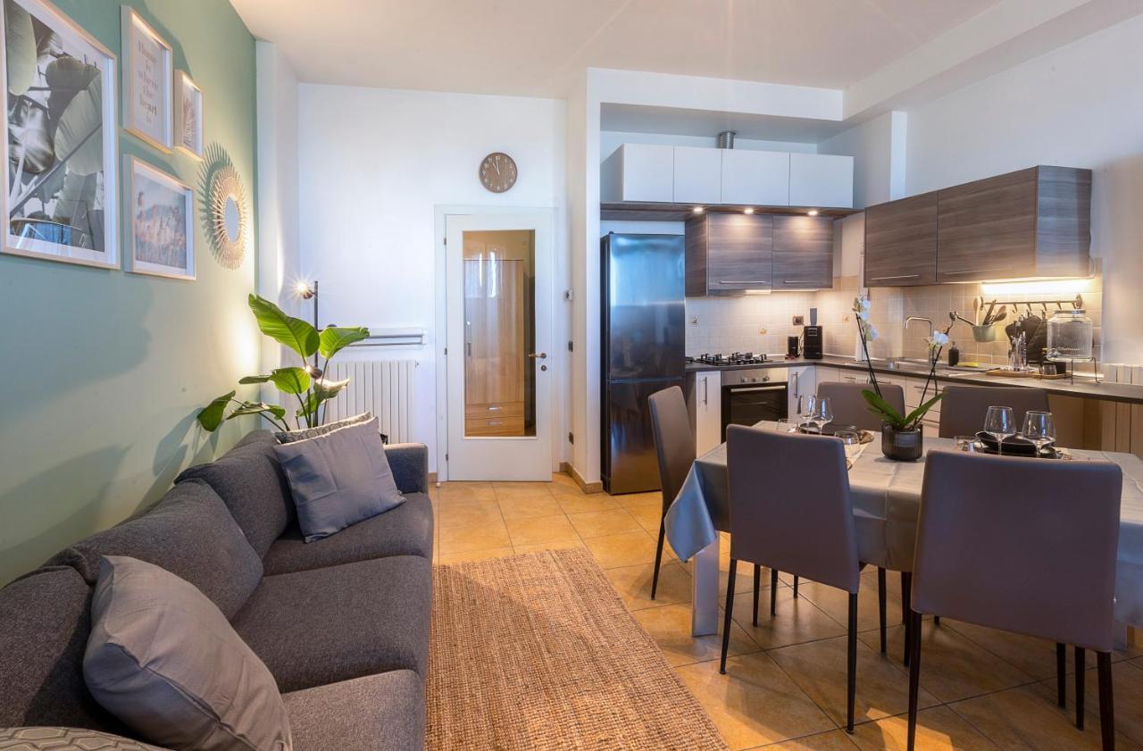 Apartamento Cavour Elegante Loft In Centro Macerata Exterior foto