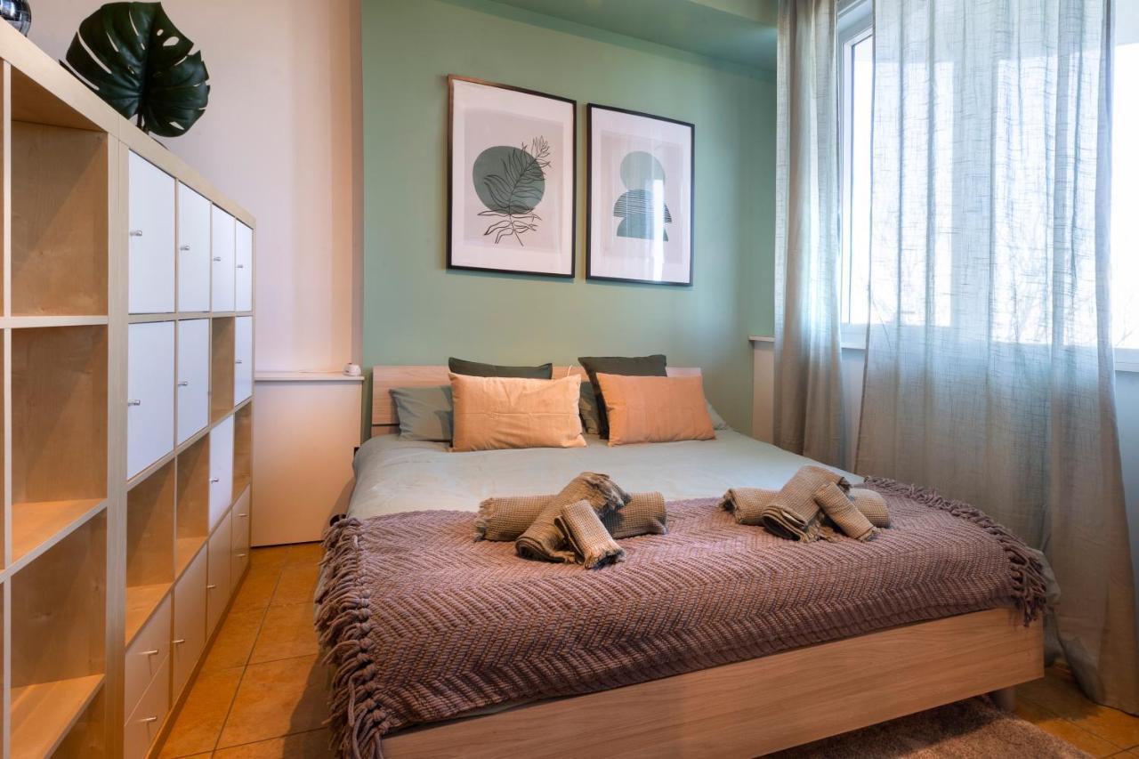 Apartamento Cavour Elegante Loft In Centro Macerata Exterior foto